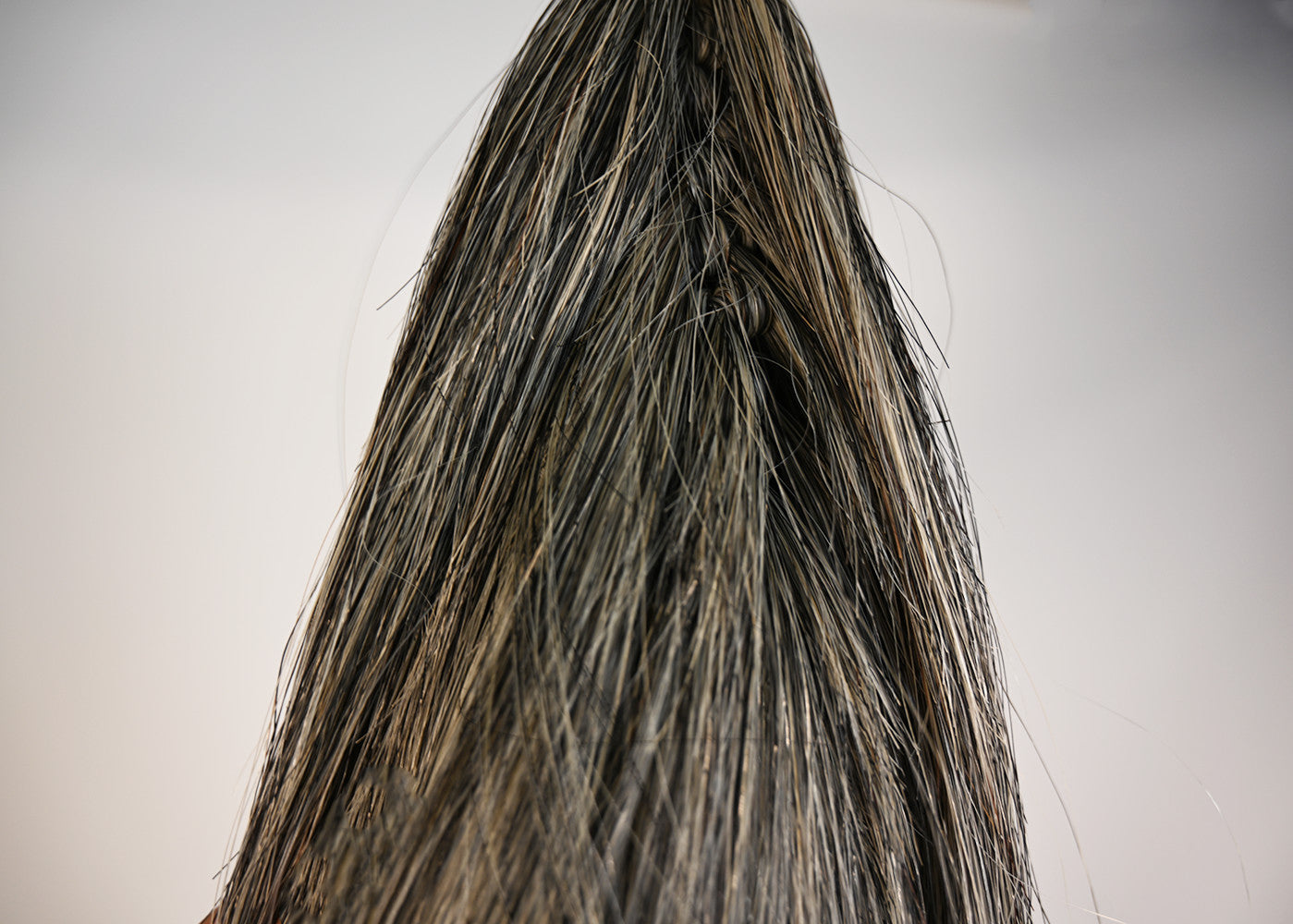 Talisman Horse Tails Horse Tail Extension Medium Grey 40%22 : 1.2-II