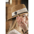 Load image into Gallery viewer, Penelope Raphie Hat - Camel & White
